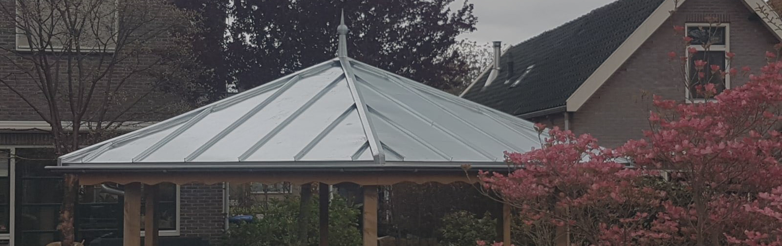 43-Slider_Tuinhuis.jpg 43-Slider_Tuinhuis.jpg